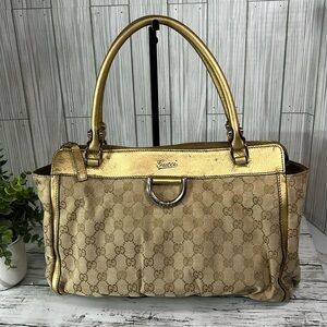 Gucci Shoulder Bag